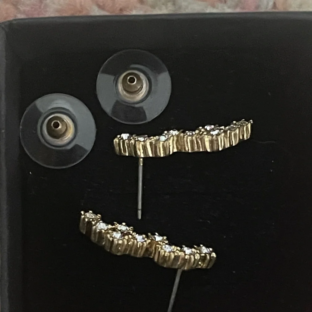 Elegant Gold and Crystal climbing Earrings